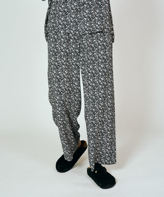 PRINTED BAGGY PANTS